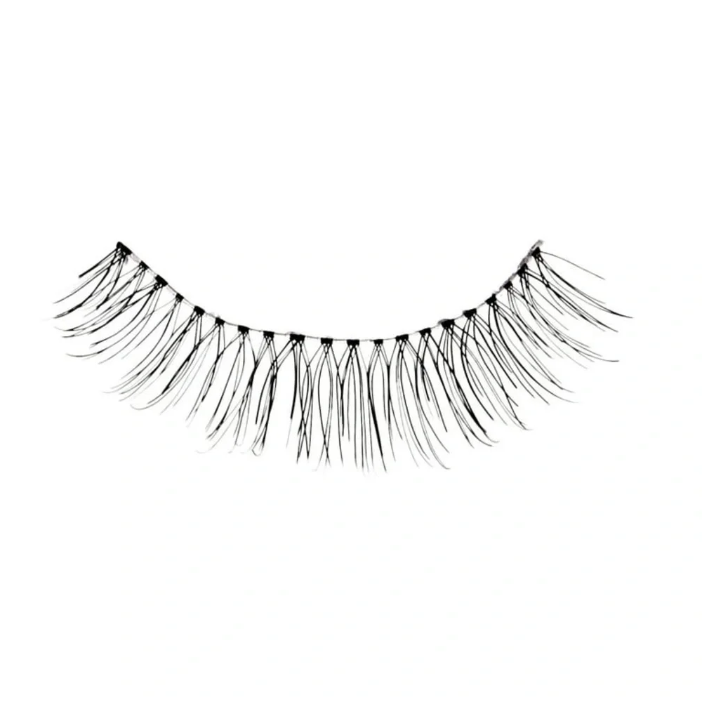Kiss Looks So Natural Eyelashes - Delicate Volume Black